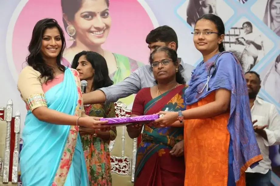 Tamil Actress Varalaxmi Sarathkumar In Blue Saree